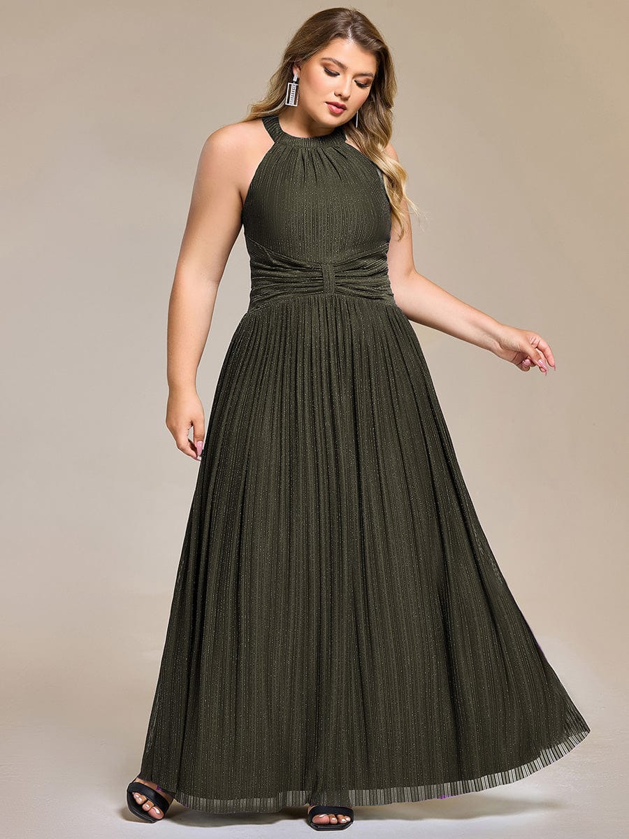 pretty EVERLAINE|Plus Size Sparkle Halter Neck Formal Evening Dress with A-line Silhouette