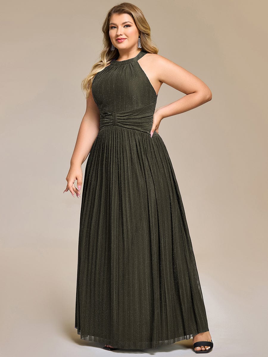 pretty EVERLAINE|Plus Size Sparkle Halter Neck Formal Evening Dress with A-line Silhouette