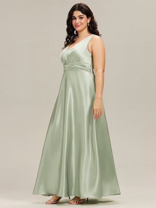 pretty INDY|Plus Size Sleeveless Empire Waist Satin Maxi Bridesmaid Dress With Pockets