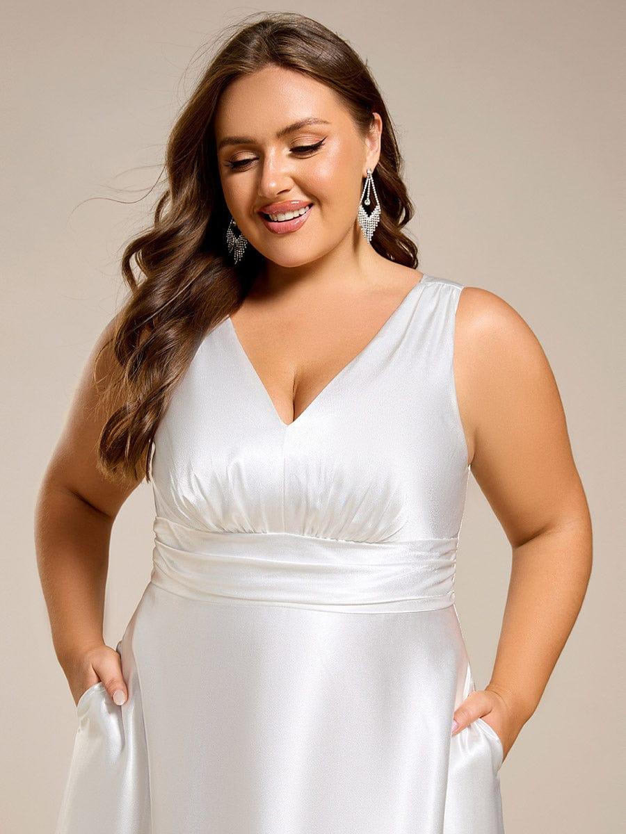 pretty INDY|Plus Size Sleeveless Empire Waist Satin Maxi Bridesmaid Dress With Pockets