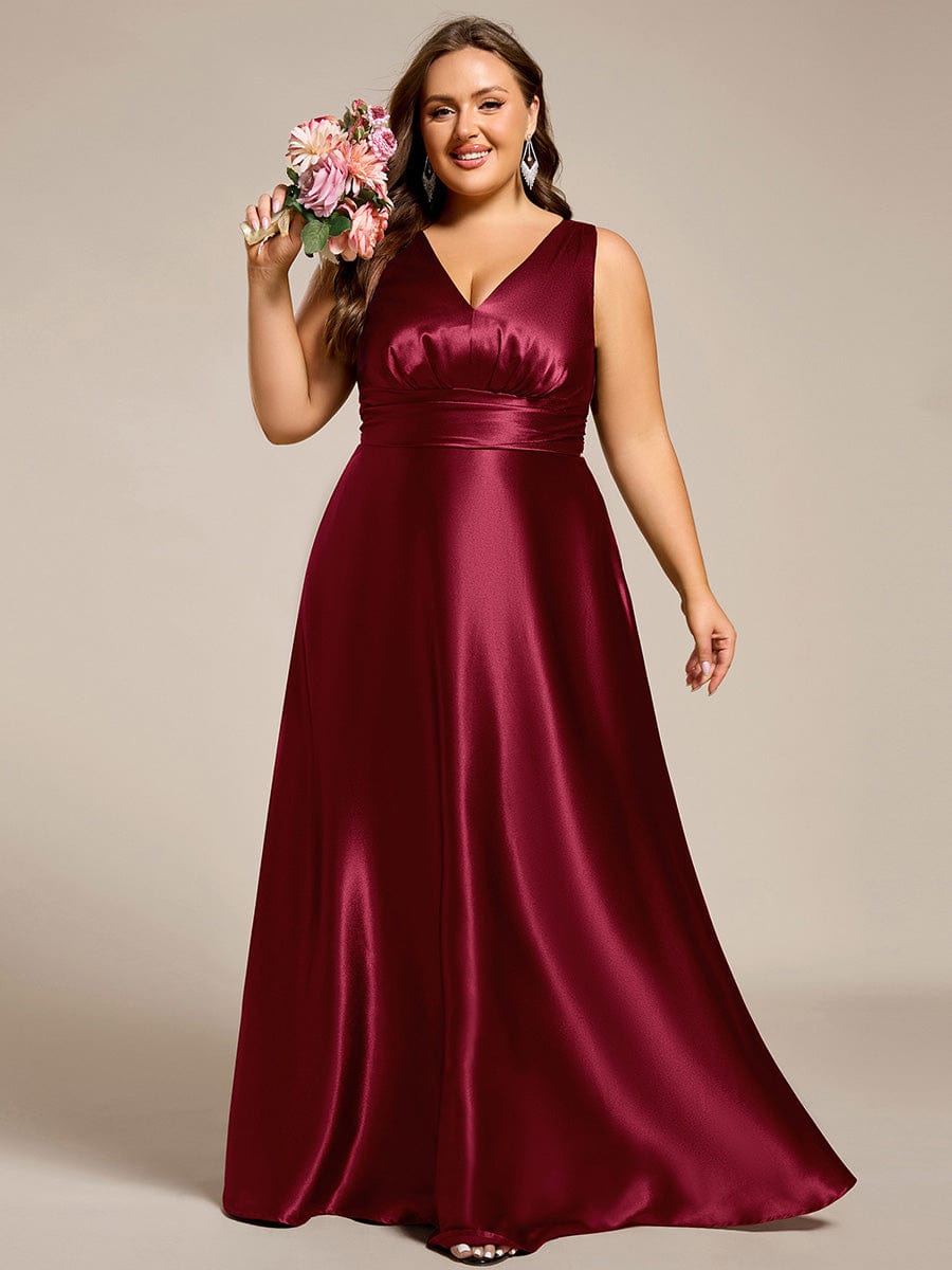 pretty INDY|Plus Size Sleeveless Empire Waist Satin Maxi Bridesmaid Dress With Pockets