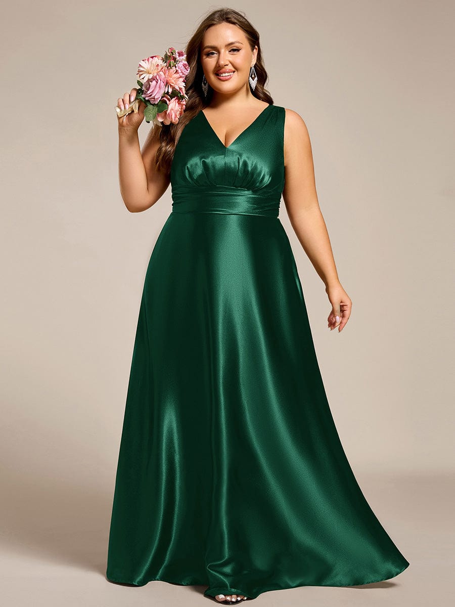 pretty INDY|Plus Size Sleeveless Empire Waist Satin Maxi Bridesmaid Dress With Pockets