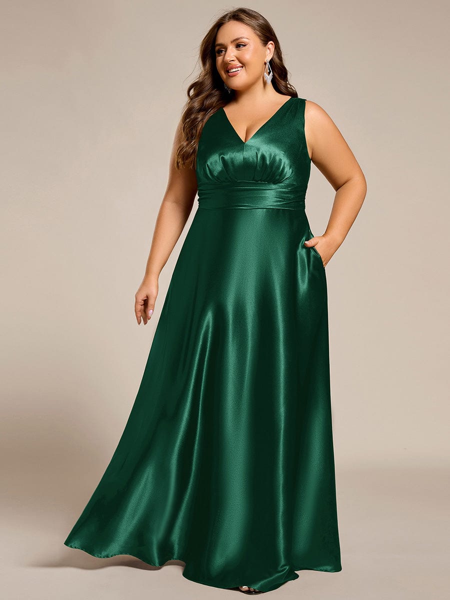 pretty INDY|Plus Size Sleeveless Empire Waist Satin Maxi Bridesmaid Dress With Pockets
